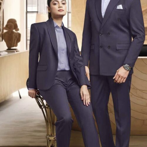 Screenshot Regional Manager - Navy Blue Double-Breasted Power Suit