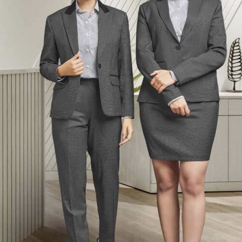 Screenshot Operations Manager - Charcoal Grey Business Formal Set